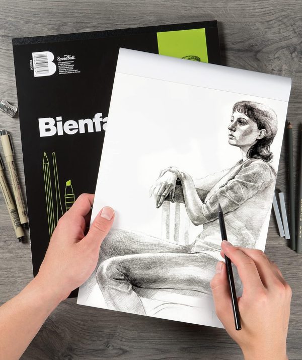 Bloc 50 hojas para dibujo 9 x 12 pulgadas 82 gramos Bienfang R230742 en uso