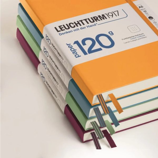 Libreta punteada 145 x 210mm edición 120g Leuchtturm color apilados