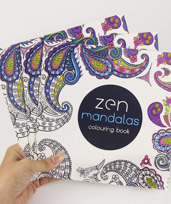 Libro para colorear zen mandalas 185 x 185 mm en mano